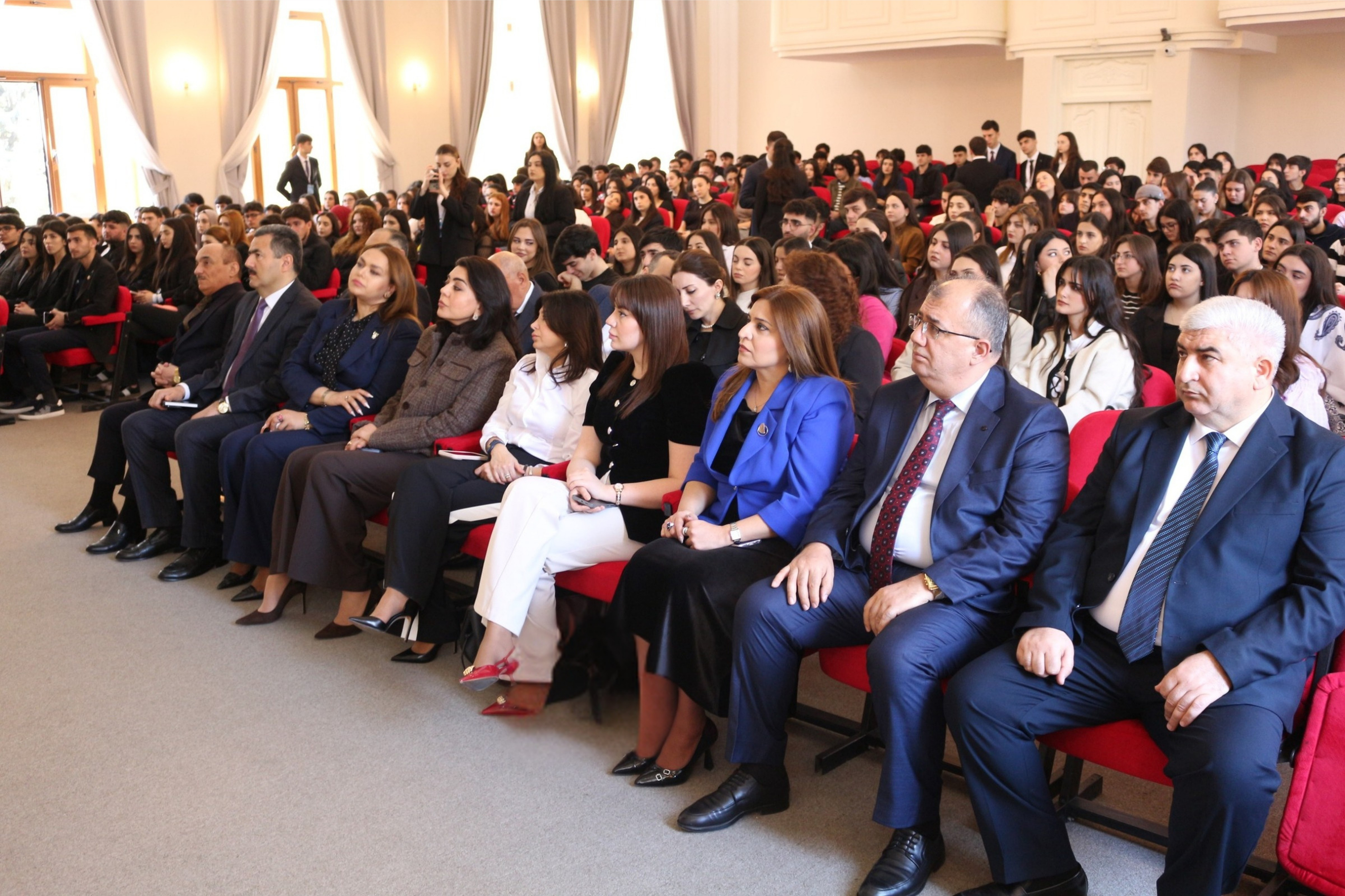  Tələbələrə “Emosional marketinq” mövzusunda təlim keçirilib